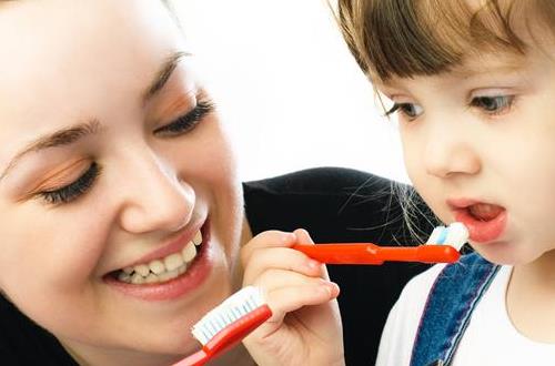 宝宝牙齿护理篇辣妈快来看 宝宝牙齿需要的营养食物-八凡集