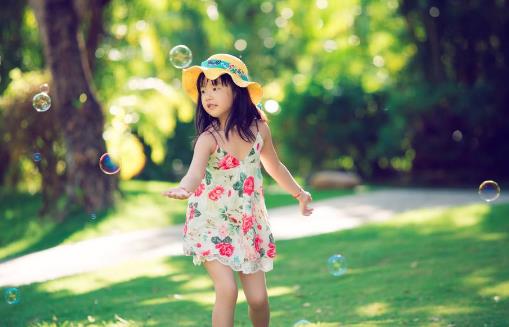 夏季出门旅游需要带什么-八凡集