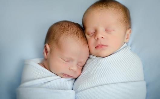 小宝宝鼻塞怎么办 鼻塞是什么原因-八凡集