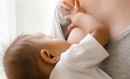 乳头皲裂怎么办?疼痛别硬扛!