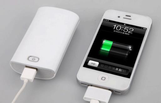 手机的充电误区 边充边玩伤手机也伤身体-八凡集