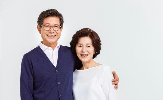 老年人身上为什么会有一股老人味 老人味该怎么去除-八凡集