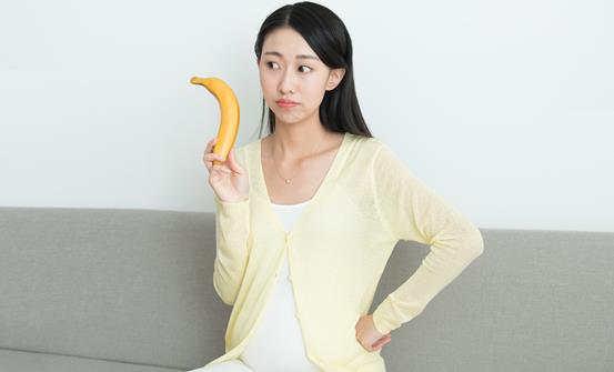 孕妈妈饿得快加餐吃些什么好 孕妇加餐饮食禁忌有哪些-八凡集