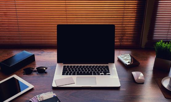 一天的工作从整理工作台开始 工作台整理的5个小窍门-八凡集