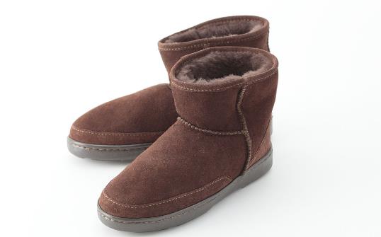 雪地靴的清洗与保养方法-八凡集