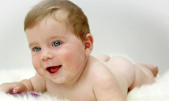 如何给宝宝科学补钙 先让宝宝养成良好的吃饭习惯