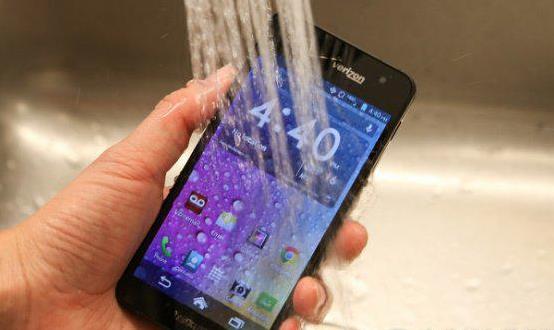 五个手机屏幕保养小窍门 必看正确清洁手机屏幕的妙招-八凡集