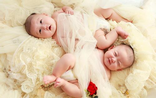 宝宝吃奶时间长怎么办-八凡集