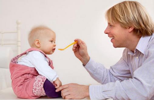 四个月宝宝的主食食谱-八凡集