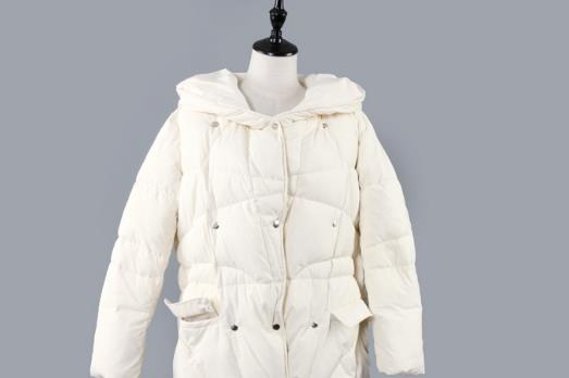 羽绒服可以用洗衣机洗吗-八凡集