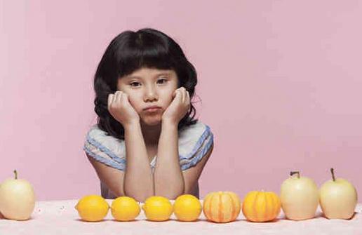 对自闭症患儿进行训练刻不容缓！-八凡集