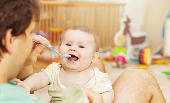 捕捉宝宝断奶信号科学断奶 断奶时奶涨怎么办-八凡集