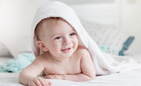 孩子总是积食愁坏宝妈 日常如何预防宝宝积食-八凡集