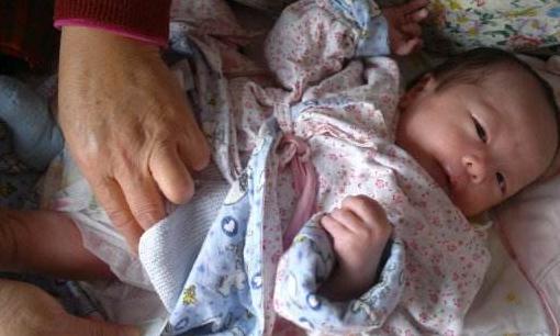 产后腰酸背痛怎么办 如何缓解-八凡集