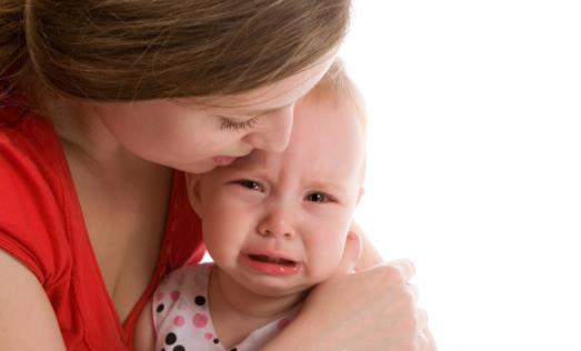 宝宝无缘无故总爱发脾气 不同年龄段对症下药-八凡集