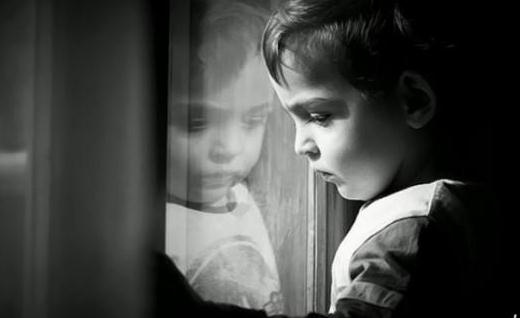 自闭症家庭教育的四大误区-八凡集