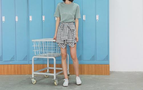 夏天穿短裙全攻略 偏胖女生穿出去也是美美哒-八凡集