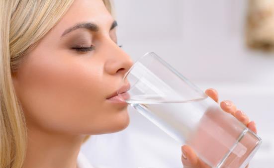 中医告诉你妙用冷水也能保健 三种药物需用冷水送服-八凡集