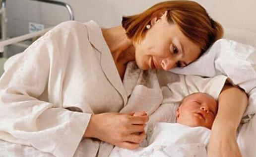 哪些孕妇易患产后抑郁症-八凡集