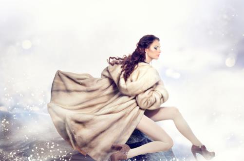 皮草服装成为一种流行趋势 皮草清洗去霉味小妙招-八凡集