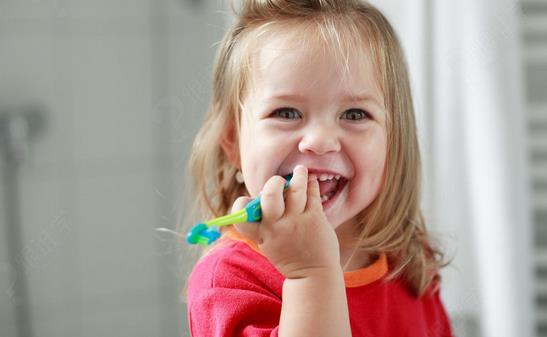 孩子学钢笔字需要注意什么-八凡集