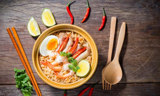 孕妇孕期能吃方便面吗 孕妈吃方便面注意事项-八凡集