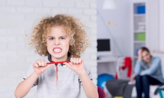 儿童多动症危害大 儿童多动症不适宜吃的食物-八凡集