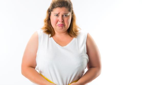 胖MM们的服装搭配禁忌 胖子如何穿衣遮肉显身材-八凡集