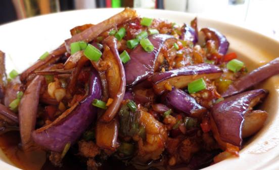 哪些孕妇不能吃茄子 孕妇不要选择含茄碱的老茄子-八凡集