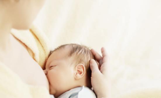 关于产后开奶妈妈们所需要了解的 开奶时常见的错误分享-八凡集