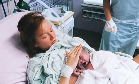 顺产好还是剖腹产好 自然分娩和剖腹产的康复方法分享-八凡集