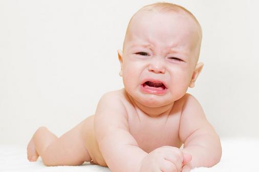 母乳喂养对宝宝的好处-八凡集