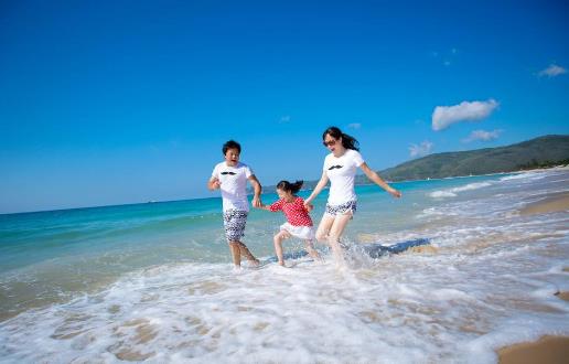 去海边玩要准备什么-八凡集