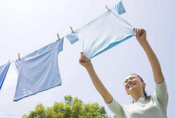 新型冠状病毒晒衣服可以晒在外面吗 疫情期间衣服晒哪里比较好-八凡集