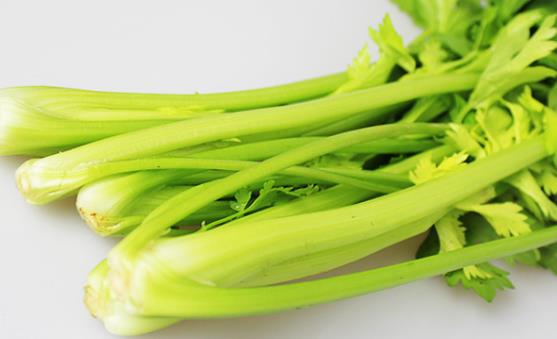 芹菜清热利湿 芹菜的5种制作烹饪方法-八凡集