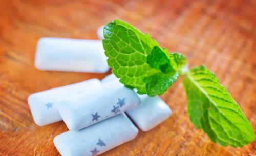 没事就嚼口香糖?小心给你带来这些副作用