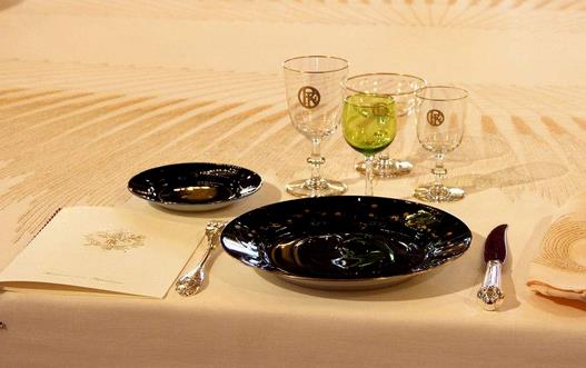 刀叉的用法竟有有欧式美式 教你正确而优雅地使用刀叉-八凡集