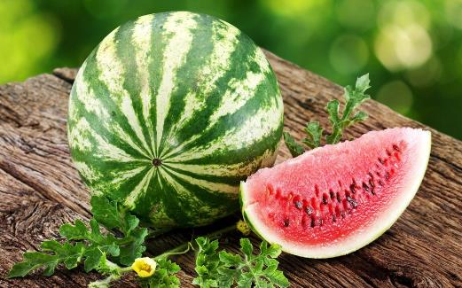 3种被外国人深深误解的中国水果!西瓜排第1名,网友:心疼