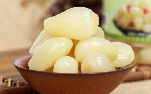 咳嗽可以吃酸荞头吗 咳嗽用生姜和红糖熬水可以吗-八凡集