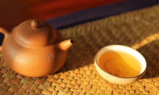 经常喝茶有养生的功效 这10类人不适合喝茶-八凡集