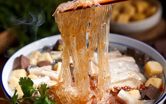鸭血粉丝是哪里的特产 鸭血粉丝里面有什么食材-八凡集