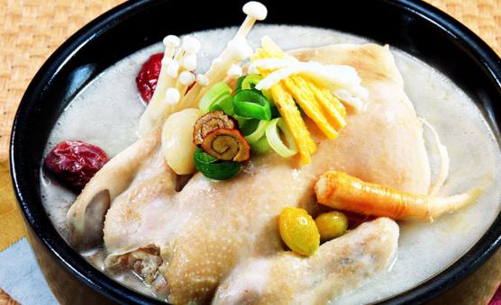 关于烧鸡汤的讲究 鸡汤的四种做法推荐-八凡集