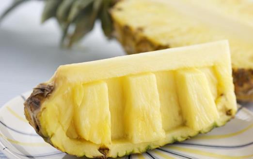 享受菠萝的好滋味 妙法巧解决吃菠萝舌头不舒服-八凡集