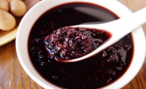 黑米粥有哪些功效与作用?黑米粥养胃吗?怎么做养肾-八凡集