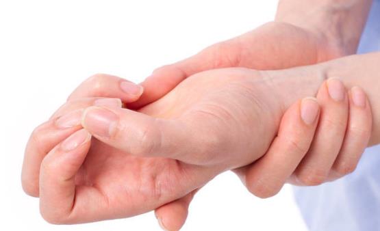 痛风患者必须坚持的饮食原则 推荐治疗痛风的中药方-八凡集