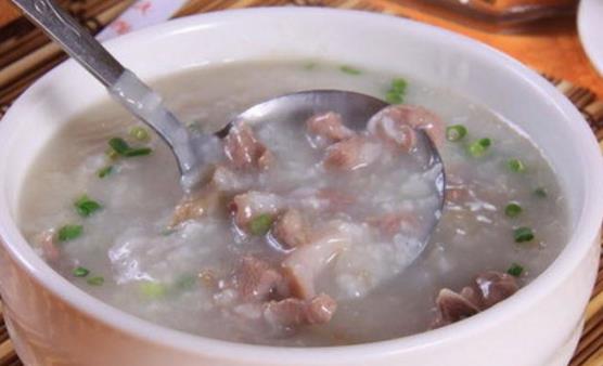 别忽视早餐的重要性 一周早餐养生粥推荐-八凡集