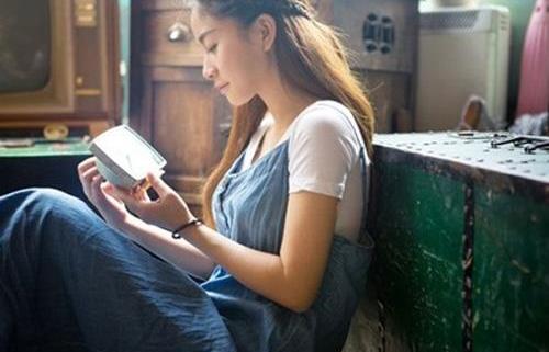 青春期的女孩子该注意哪些营养问题-八凡集