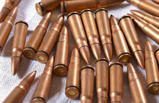 子弹的致死原理大揭秘 除了贯穿伤还有更可怕的原因-八凡集