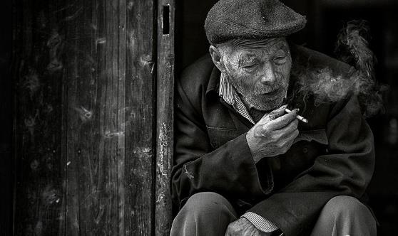 空巢老人必备的8种物品 空巢老人易出现的心理疾病