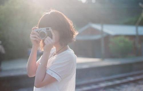 会暴露缺点的心理才健康-八凡集